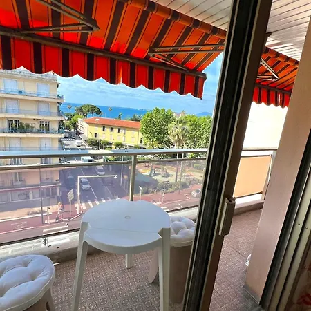 Les Pins Sea View - 4 People 아파트
